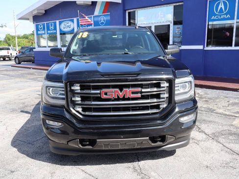 Used 2018 GMC Sierra 1500 SLT w/ All Terrain X Package AWD/4WD image 8