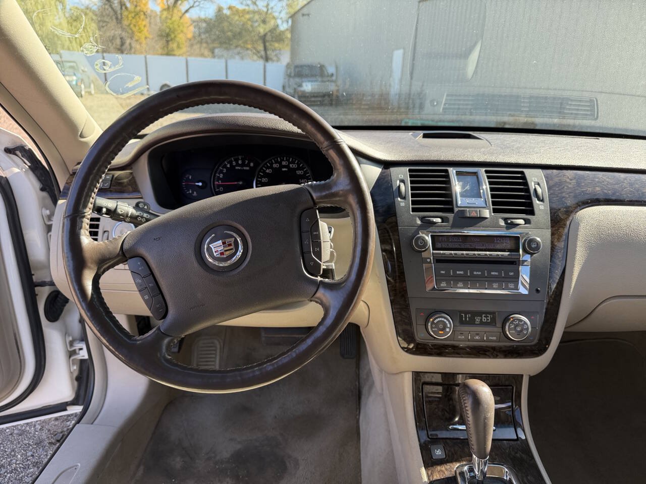 Used 2008 Cadillac DTS FWD image 29