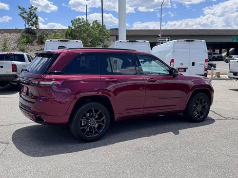 Used 2024 Jeep Grand Cherokee Limited 4xe AWD/4WD image 9