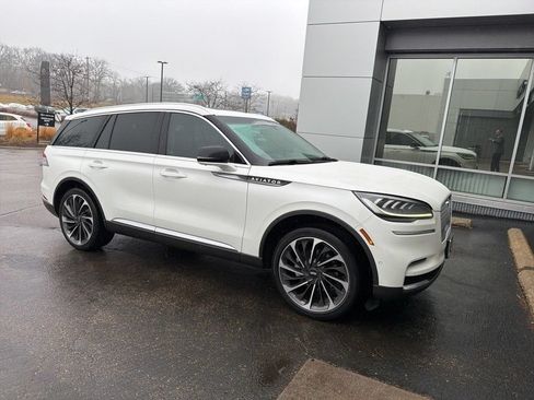 Used 2023 Lincoln Aviator Reserve w/ Equipment Group 201A AWD/4WD image 7