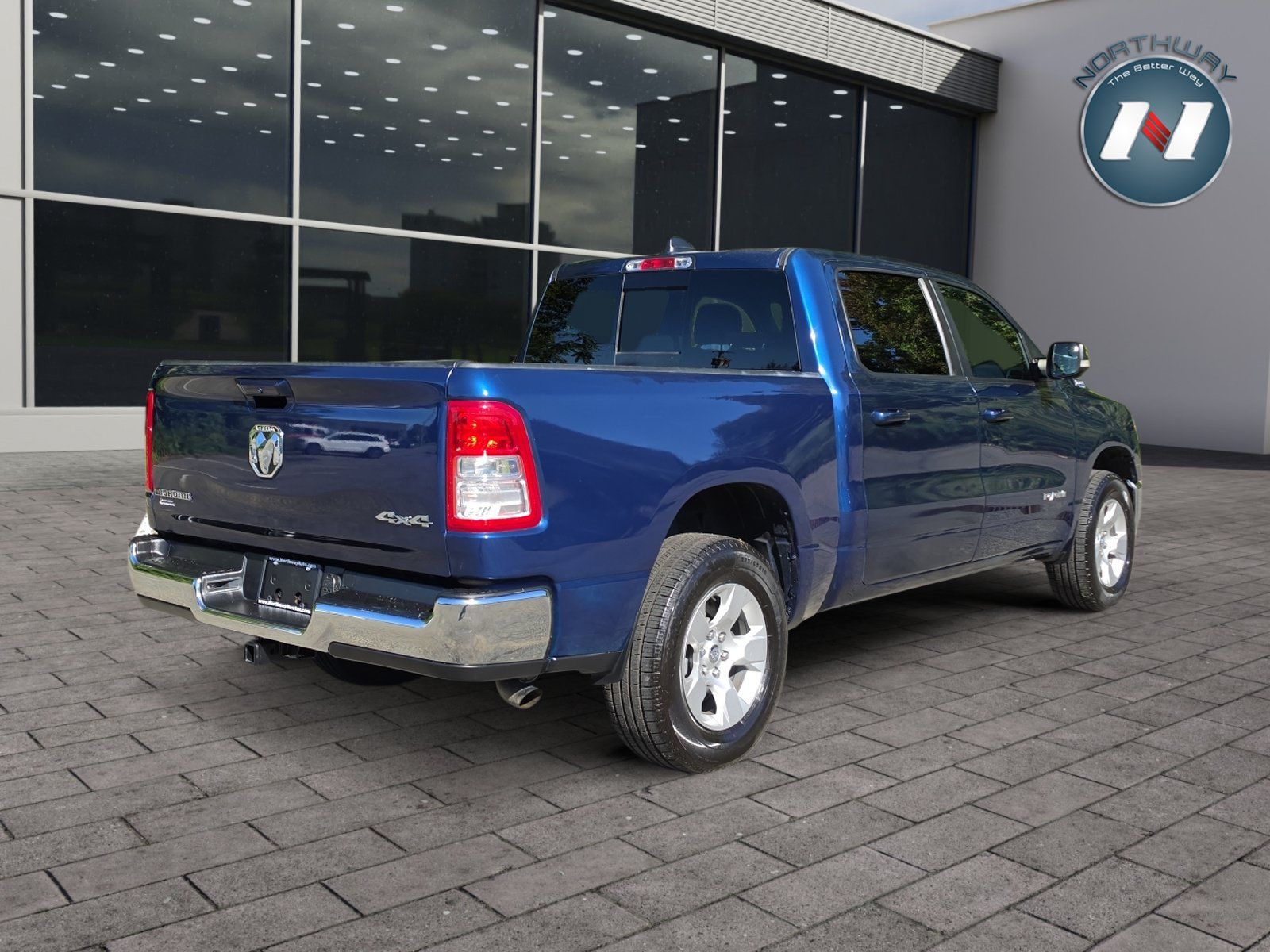 Used 2022 RAM 1500 Big Horn AWD/4WD image 5