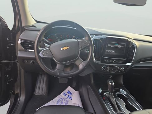 Used 2018 Chevrolet Traverse LT image 29