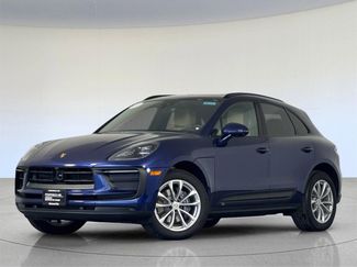 Used 2025 Porsche Macan video 1