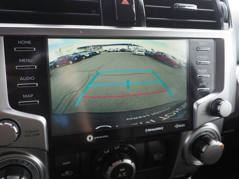 Used 2022 Toyota 4Runner SR5 Premium w/ Moonroof Package image 25