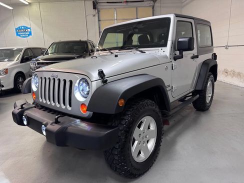 Used 2012 Jeep Wrangler Sport AWD/4WD image 7