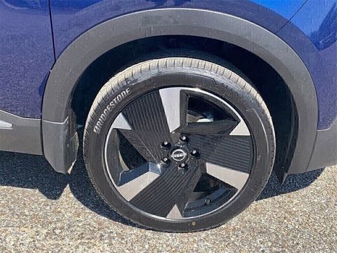 New 2025 Nissan Kicks SR w/ Illumination Package image 6