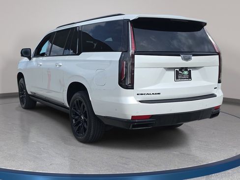 Used 2024 Cadillac Escalade ESV Sport Platinum w/ LPO, ONYX Package AWD/4WD image 8