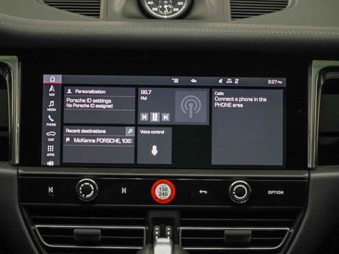 Used 2025 Porsche Macan Turbo image 19