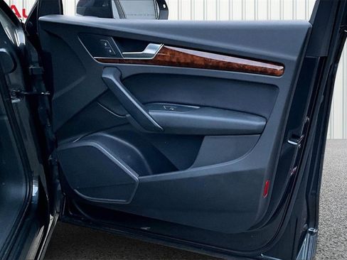 Used 2018 Audi Q5 2.0T Premium image 28