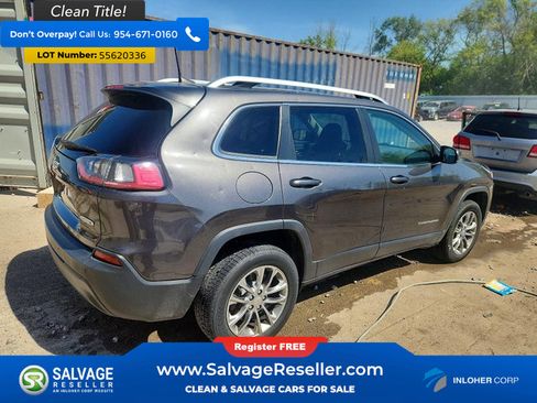 Used 2019 Jeep Cherokee Latitude Plus w/ Cold Weather Group AWD/4WD image 4