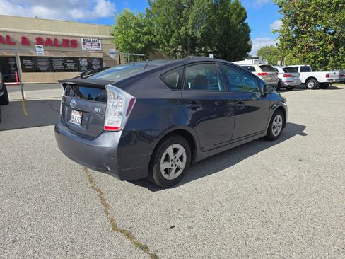 Used 2011 Toyota Prius Two image 5