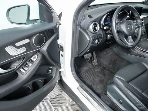 Used 2017 Mercedes-Benz GLC 300 image 7