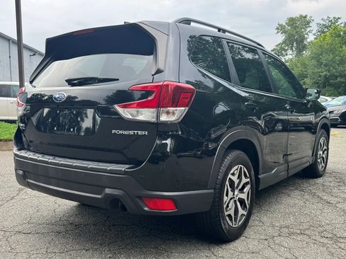 Used 2020 Subaru Forester Premium AWD/4WD image 5
