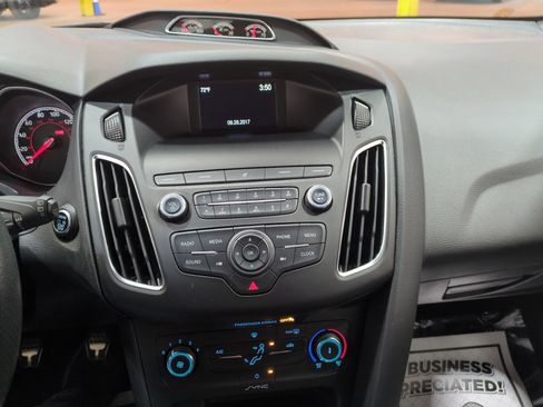 Used 2018 Ford Focus ST FWD image 21