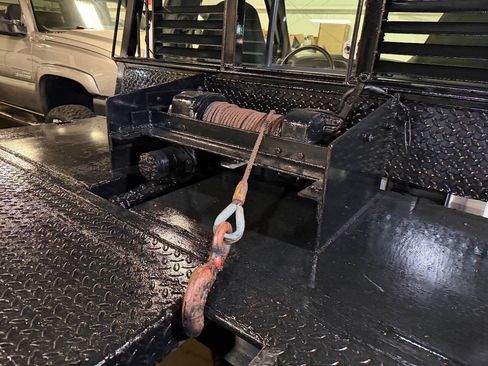 Used 1999 Ford F350 4x4 Regular Cab DRW Super Duty image 34