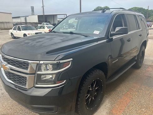 Used 2017 Chevrolet Tahoe LT image 4