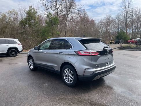 Used 2024 Ford Edge SEL AWD/4WD image 8