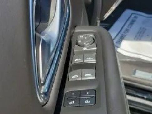 Used 2022 Chevrolet Tahoe LT image 26