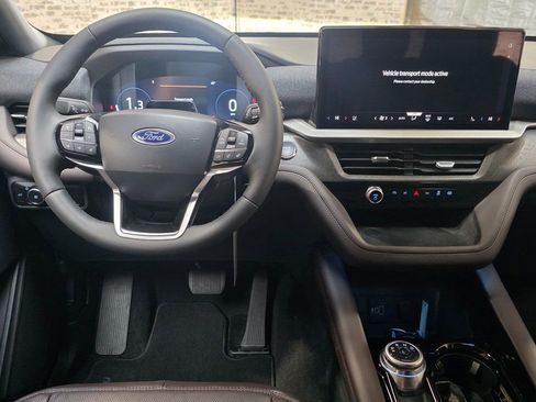 New 2026 Ford Explorer Platinum image 23