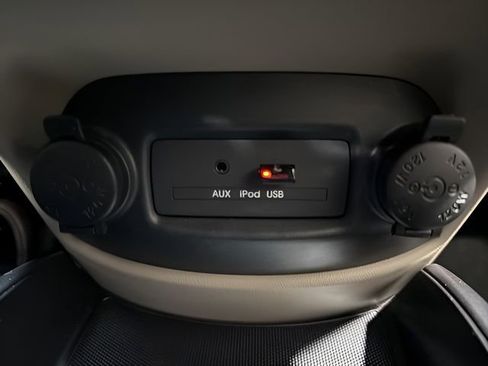 Used 2010 Kia Soul ! FWD image 21