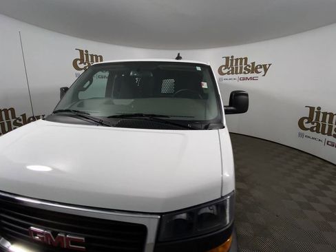 Used 2024 GMC Savana 2500 w/ Driver Convenience Package image 3