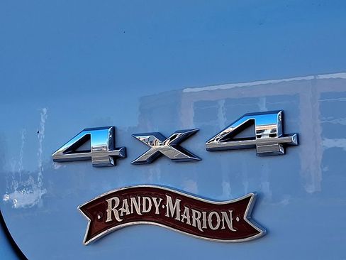 Used 2024 Jeep Compass Latitude image 32