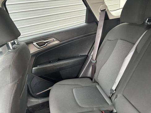 Used 2026 Kia Sportage LX AWD/4WD image 36