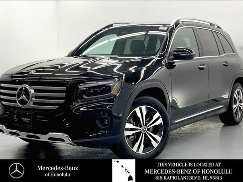 Used 2026 Mercedes-Benz GLB 250 image 1