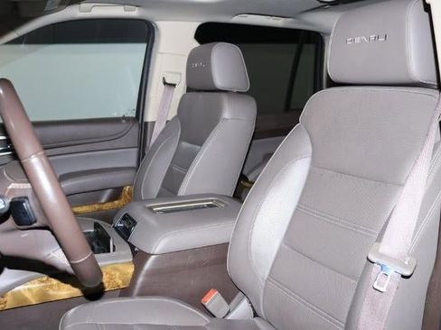 Used 2017 GMC Yukon Denali image 18