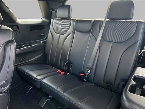 Used 2023 Hyundai Palisade Calligraphy image 11