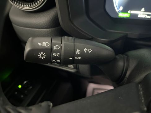 Used 2024 Toyota Land Cruiser image 64