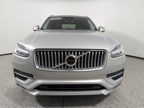 Used 2024 Volvo XC90 T8 Plus w/ Protection Package Premier AWD/4WD image 2