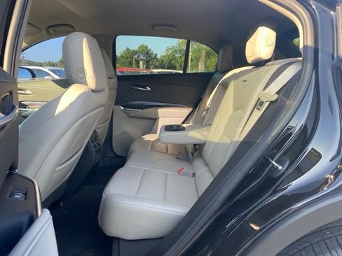 Used 2023 Cadillac XT4 Luxury FWD image 17