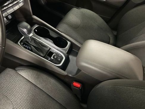 Used 2020 Hyundai Santa Fe SEL w/ Convenience Package image 16