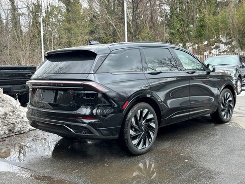 New 2026 Lincoln Nautilus Reserve AWD/4WD image 4