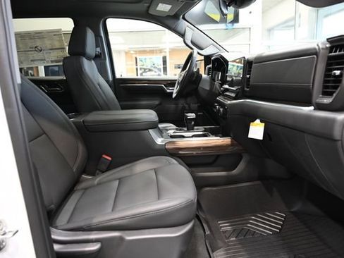 New 2026 Chevrolet Silverado 1500 LT Trail Boss w/ LT Trail Boss Premium Package AWD/4WD image 11