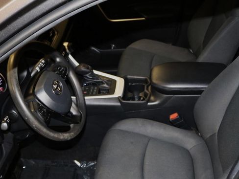 Used 2021 Toyota RAV4 LE image 63