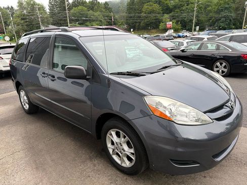 Used 2006 Toyota Sienna LE AWD/4WD image 3
