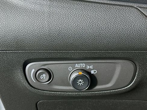 Used 2025 Buick Encore GX Preferred image 17