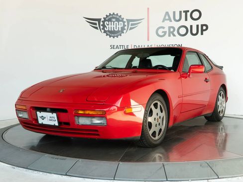 Used 1989 Porsche 944 Turbo image 2
