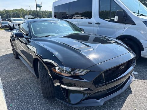 Used 2022 Ford Mustang GT Premium w/ Black Accent Package RWD image 2