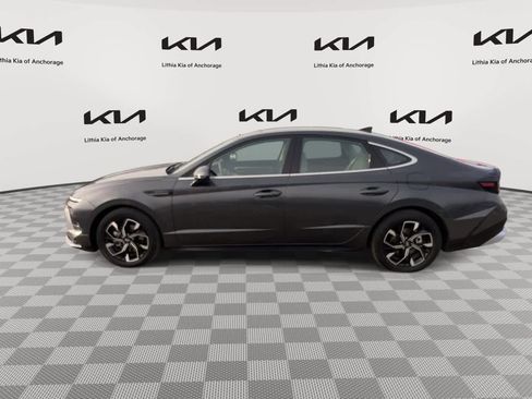 Used 2025 Hyundai Sonata SEL FWD image 6