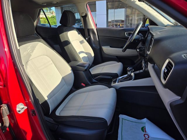 Used 2022 Hyundai Venue SEL FWD image 21