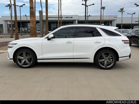 Used 2023 Genesis GV70 2.5T w/ Sport Prestige Package AWD/4WD image 3