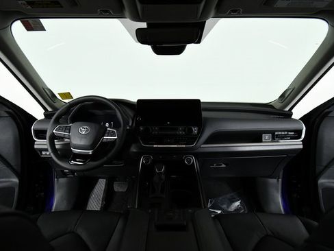 New 2026 Toyota Grand Highlander Limited image 18