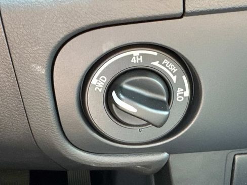 New 2026 Nissan Frontier SV AWD/4WD image 31