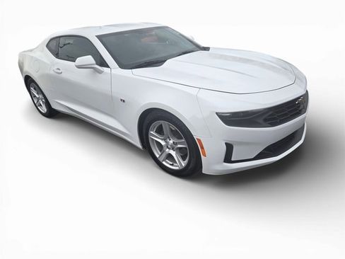 Used 2019 Chevrolet Camaro LT image 1