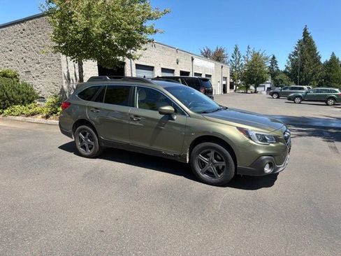 Used 2019 Subaru Outback 2.5i Premium AWD/4WD image 2