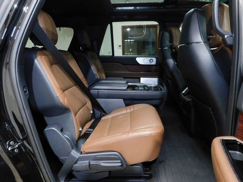 Used 2024 Lincoln Navigator L Reserve w/ Equipment Group 201A image 92