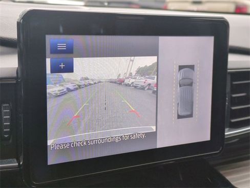 Used 2021 Ford Explorer Limited image 17